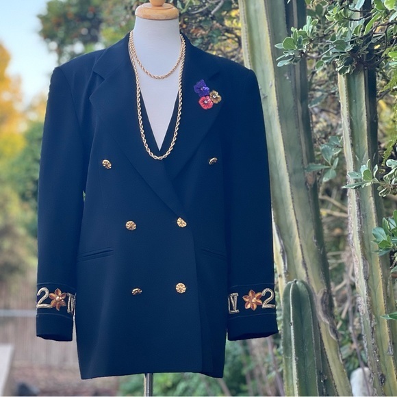 Escada Jackets & Blazers - VINTAGE ESCADA Double breasted blazer|40